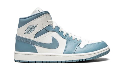 nike jordan wit blauw|nike jordan 1 dames.